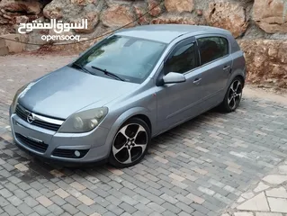  1 اوبل استرا موديل 2005 اوتوماتيك