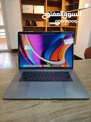  1 MacBook Pro (15-inch, 2018) CORE I7 RAM 32GB SSD 256GB AMD 4GB