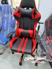  1 كرسي الألعاب الاحترافي باللون الاحمر والاسود