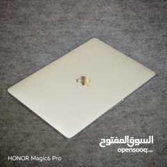  1 Macbook pro 2018