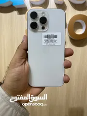  1 IPHONE 15 MROMAX 256GB هاتف مستخدم في حالة ممتازة ايفون 15 برو ماكس