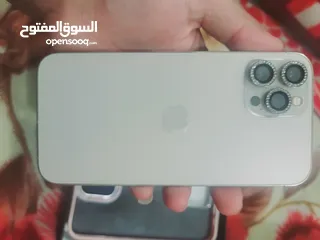  1 ايفون 12برو ماكس حاله فوق الممتازه