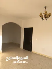  22 شقه للسكن  او لل استثمار 3 نوم  2 حمام مطبخ صالون وصاله L برنده  مساحه 129 متر