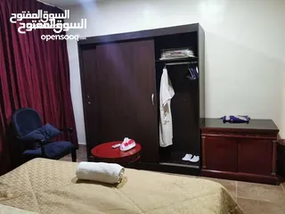  7 شقة مفروشة ( روف ) للايجار الشهري واليومي من المالك مباشر في شارع المدينة المنورة موقع حيوي