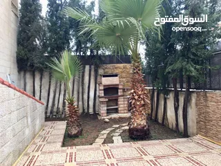  14 فيلا مفروشة للإيجار  ( Property 39526 )