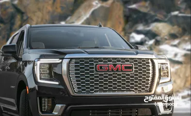  2 يوكن GMC موديل 2023 لون اسود ميتالك فل اضافات للايجار