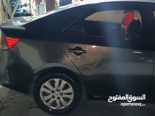  1 سياره كيا سيراتو للبيع بحاله ممتازه