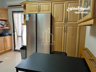  10 في أرقى مناطق عبدون شقة طابق ثالث 210م لم تسكن بسعر مميز / ref 7050