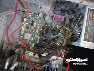  6 كمبيوتر للبيع بحاجه الى شاشة فقط