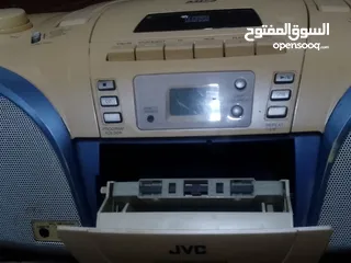  3 جهاز jvc راديو و مشغل كاسيت و سي  دي