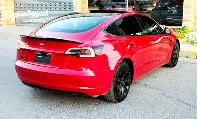  23 تيسلا 2023 model 3 فحص كامل 4 جــيــد ممشى قليل 18 الف بحالة الوكالة لون مميز بسعر لقطة ومحروووق