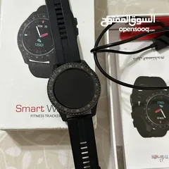  1 ساعة ذكية Trands smart watch /TR-F17 قابل للتفاوض على السعر.