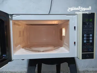  2 ميكرويف سونا 40لتر مع نظام شواي داخليه للتحمير شبه وكاله قابل للتفاوض يوجد توصيل