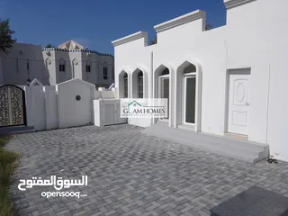  10 Beautiful 8 BR villa for rent close to the beach Ref: 578J