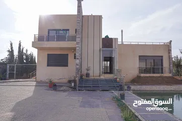  14 فيلا مميزة للبيع قرب مشروع إلاندلسية مساحة الأرض 4 دونم 7 نوم