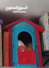  2 بيت اطفال بلاستيك مقوى.