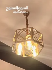  8 ثريات ومعلقات جديده استعمل بكم شهر للبيع بداعي السفر والرحيل