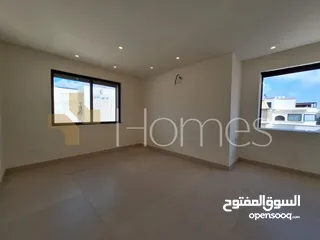  4 شقق دوبلكس اخير مع روف للبيع في دير غبار بمساحة اجمالية 300م