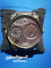  1 ساعه وماكس لم تستخدم كثيرا شبه جديده ثلاث ساعات في ساعه واحده