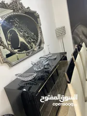  4 غرقة سفره 10 كراسي وخزانة الديليسوار بحالة ممتازه للبيع