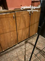  4 سرير و 2 كومدينا و خزانة احذية و 2 شباك المنيوم
