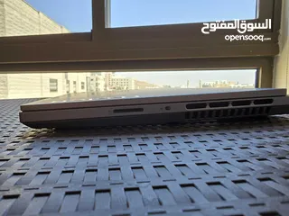  9 Lenovo Legion Slim 5 (2024)  RTX 4060  AMD CPU