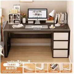  10 مكتب فاخر بتصميم عصري أنيق سطح خشبي متين بلون داكن فاخر يعطي لمسة فخامة .