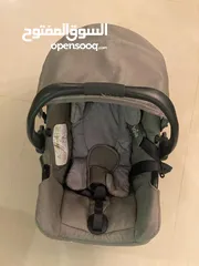  6 Joie car seat 1st stage , from new born to 13 kg , gray color , used in a very good condition