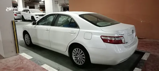  5 Toyota Camry hybrid 2007