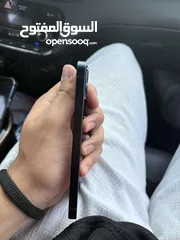  4 ايفون 13 مساحة 128GB بطارية 84% لون اسود.....................................