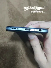  4 oppo a73 ممتاز *ملاحظة : في شعر بسيط في الشاشة وفي المنطقة الي فوق ما فيها تتش شوف الوصف