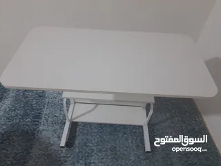  1 ميز متحركه بسيط