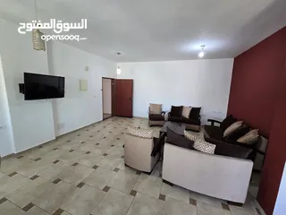  1 شقة مفروشة للايجار لطالبات