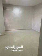  15 شقة ثالث مع روف للبيع في منطقة الكمالية
