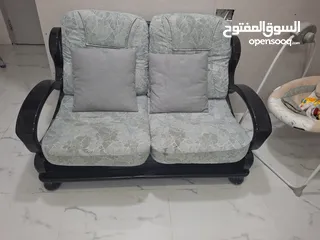  5 طقم كنبات بحالة ممتازة جدا ، نظيف جدا