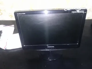  7 شاشه كمبيوتر للبيع