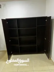  8 اثاث مكتبي بحالة ممتازة للبيع