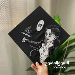  2 رسم على طاقية التخرج للخريجين والخريجات