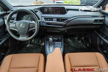  20 Lexus UX300e 2022