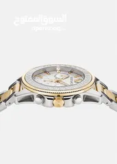  3 ساعة فيرزاتشي بمبلغ 3,800  Versace Watch