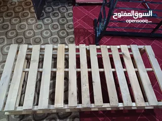  2 مفرش سرير خشب سويد..مستعمل نضييييييف ..شبه جديد...مفرد...للبيع