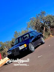  1 ( مارسيدس E200 موديل 1989 وكاله