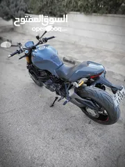  2 Ducati Monster 1200S 2017