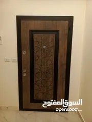  11 صيانه جميع أبواب الأمان والخشب وفتح الأبواب المغلقة بدون أي ضرر خدمه 24ساعه