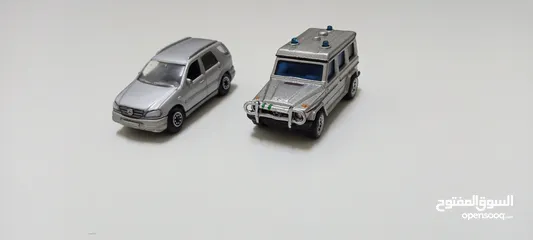  12 مجسمات سيارات معدنية حجم 1/64 مناظر للمكاتب