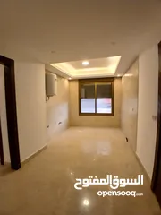  7 شقة ارضية للبيع في دير غبار جديدة لم تسكن