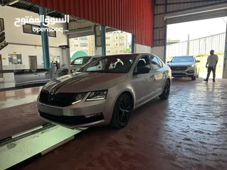  1 سكودا اوكتافيا 2019 رخصة دهان شركة فل كامل اضافات