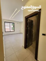  16 شقة فارغة للبيع في دابوق- REF:14660
