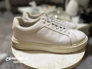  7 مجموعة كاملة من الأحذية الرياضيه ماركات اصلية بحالة وكالة