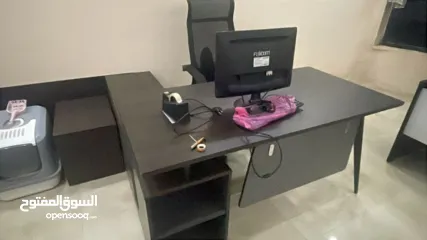  3 مكاتب وكراسي مدير طبية حديثة مودرن جديدة للبيع